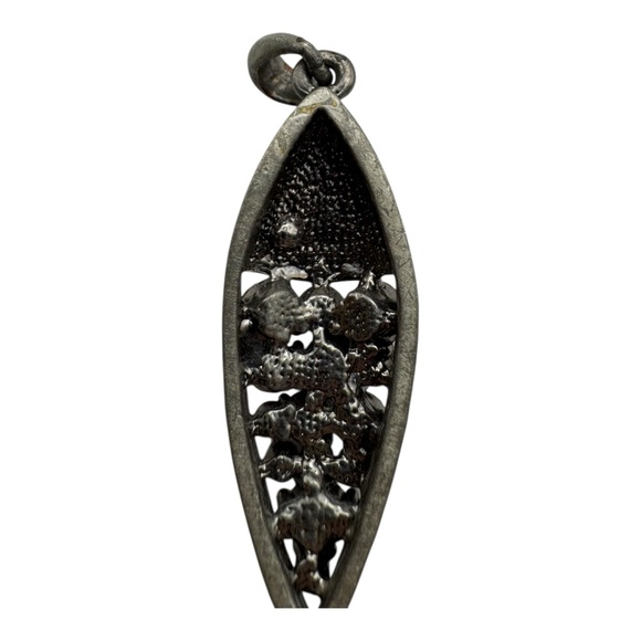 Vintage Fish Pendant Rhinestone Multicolor Crystals 1.5”‎ Silver Tone Jewelry - Picture 5 of 5